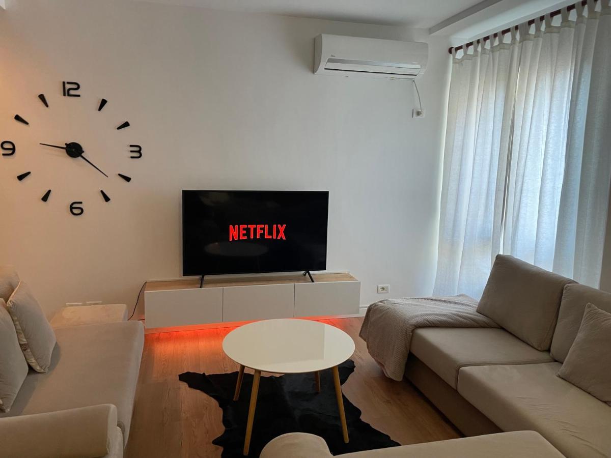 Proper Apartment 1 Tiranë Ngoại thất bức ảnh