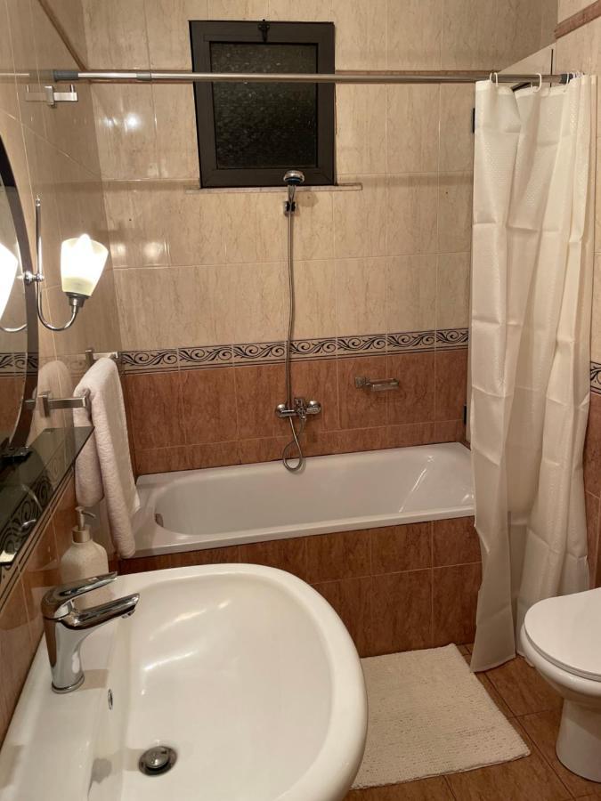 Proper Apartment 1 Tiranë Ngoại thất bức ảnh