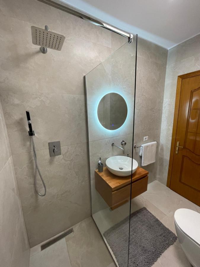 Proper Apartment 1 Tiranë Ngoại thất bức ảnh