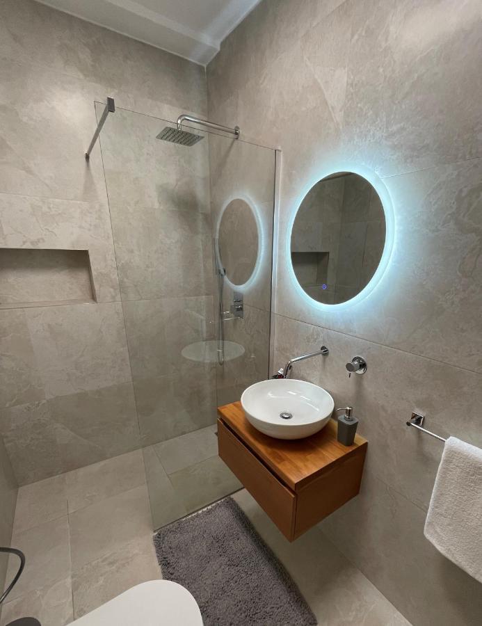 Proper Apartment 1 Tiranë Ngoại thất bức ảnh