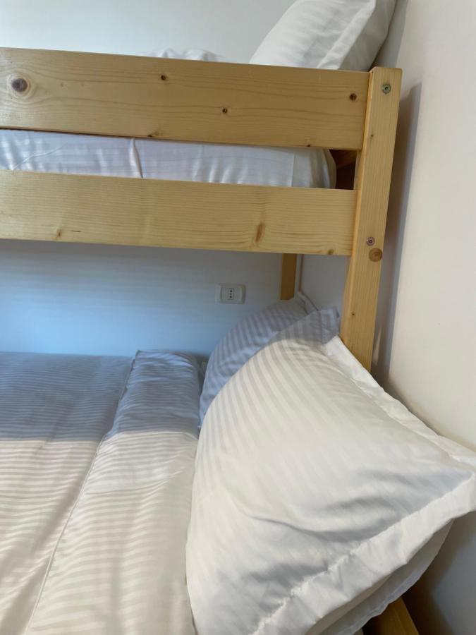 Proper Apartment 1 Tiranë Ngoại thất bức ảnh