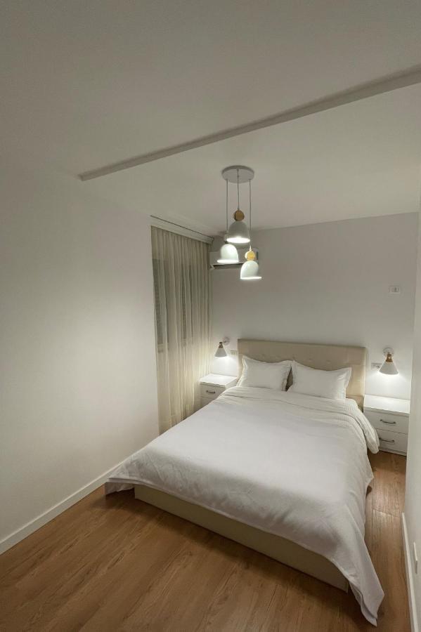 Proper Apartment 1 Tiranë Ngoại thất bức ảnh